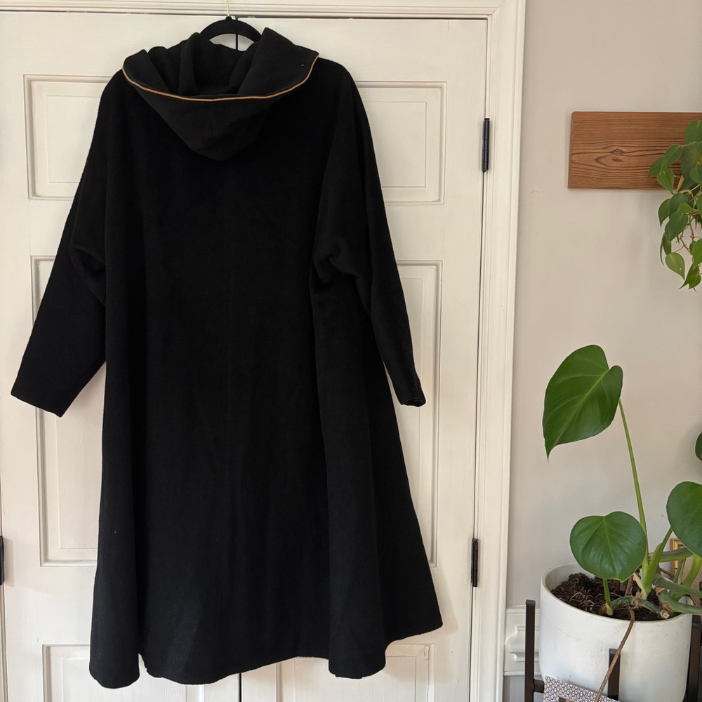 Vintage 1940s Union Wool Black Hooded Swing Coat Gold Trim VTG Union Made in USA - Picture 11 of 13